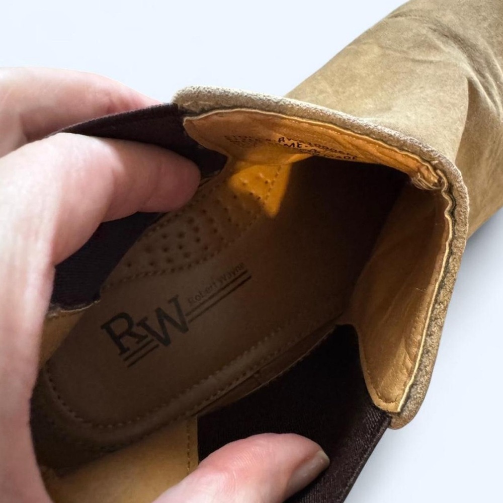 Robert Wayne Men's Tan Suede Chelsea Boots 10.5 - Picture 6 of 7